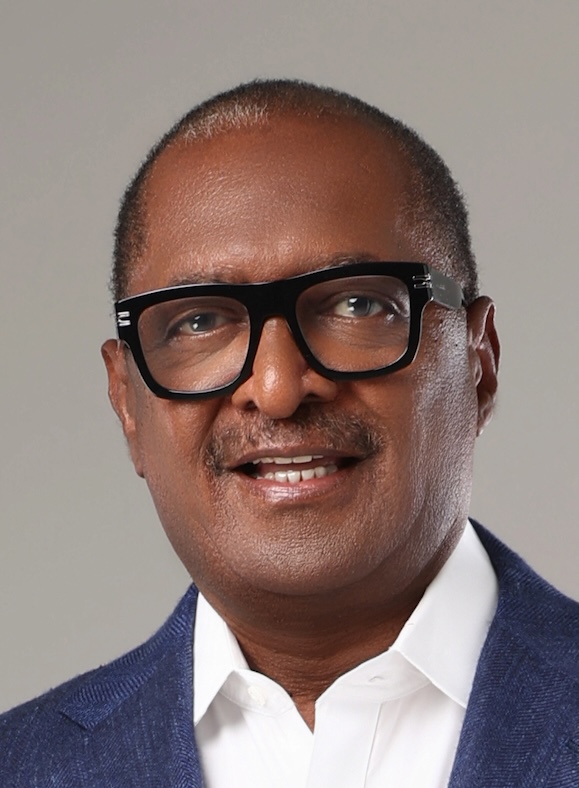 Mathew Knowles headshot