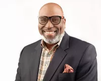 Reggie Hicks Headshot