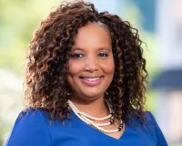 Jennifer Roberts Reporter Woman Headshot