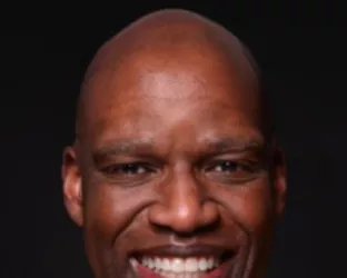 Ex Editor of People Magazine, Jeremy Helligar's headshot