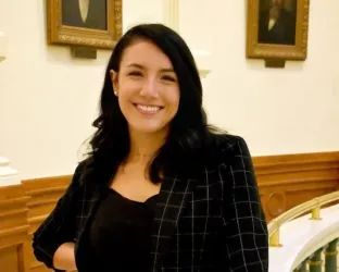 Headshot of Georgia Bates