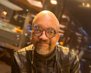 Headshot of Dr. Roach