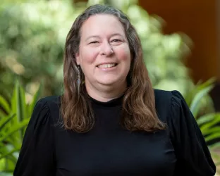 Headshot of Tracy Cesaretti