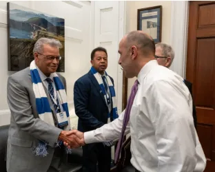 People shaking hands