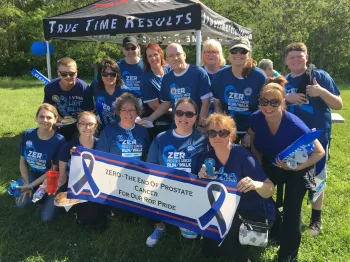 Attendees of our 2019 Omaha Run/Walk posing for a picture.