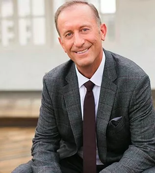 Barry Davis Headshot