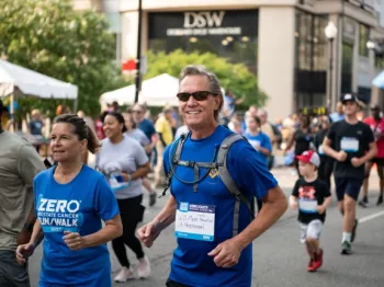 Man and woman running 