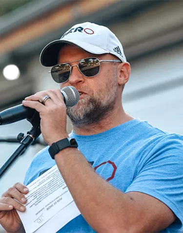 Jamie Bearse speaking at a RW