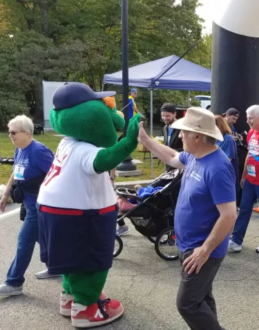 New England Chapter mascot at start line