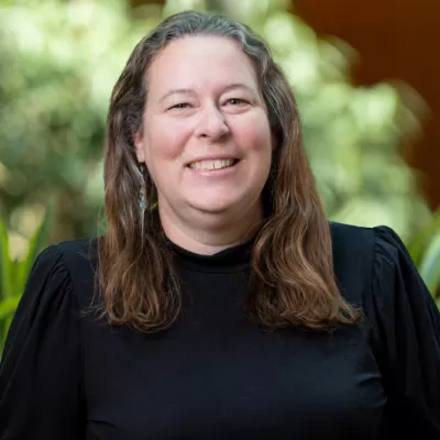 Headshot of Tracy Cesaretti