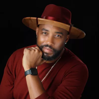Headshot of Montell Jordan