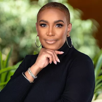 Earnestine Walker headshot