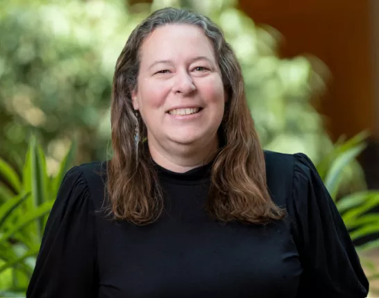 Headshot of Tracy Cesaretti