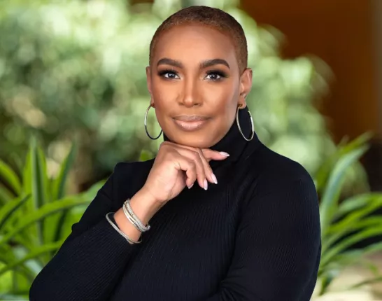 Earnestine Walker headshot