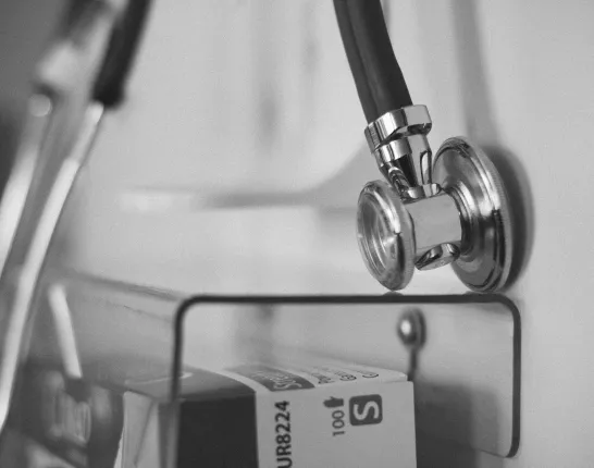 Black and White photo of stethoscope 