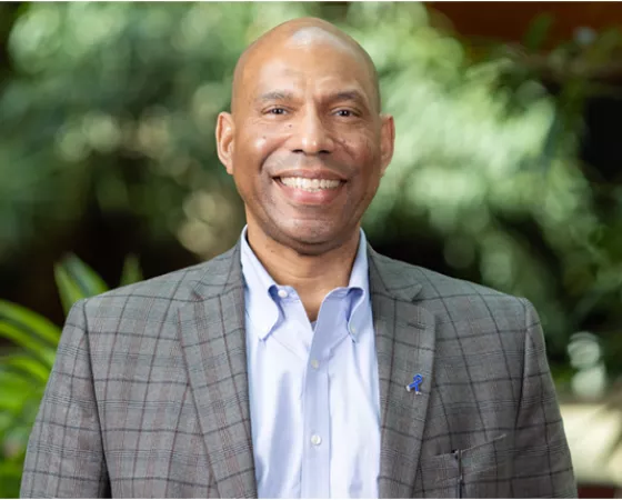 Brian Bragg Headshot