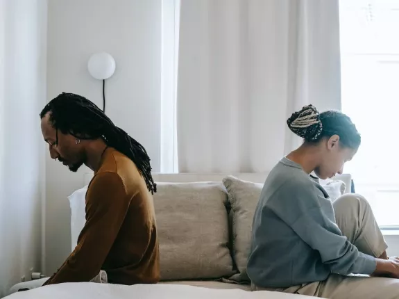 Couples who don't talk together struggle together