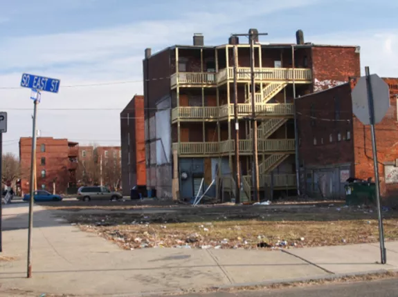 Image of a run-down neighborhood