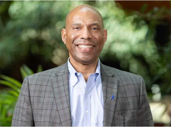 Brian Bragg Headshot