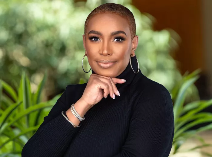 Earnestine Walker headshot