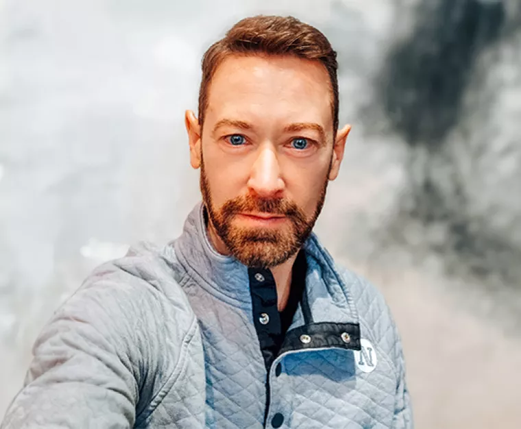 Chris Hartley headshot