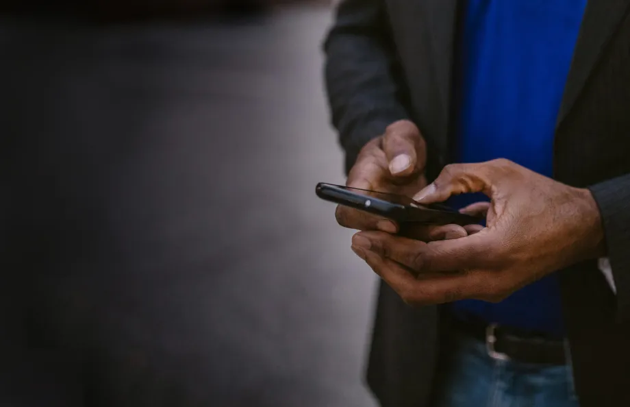 ZACH AI texting tool photo